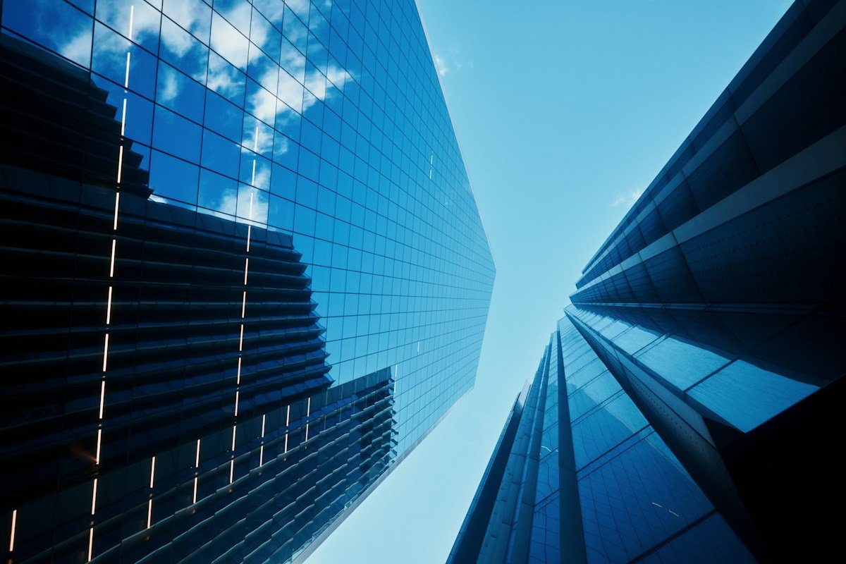 Lorem ipsum consectetur adipiscing elit — banking layout test